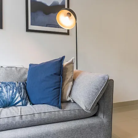 Clarendon Escape - 3 Beds - 3 Bath - Sleeps 6 * Leeds (West Yorkshire)