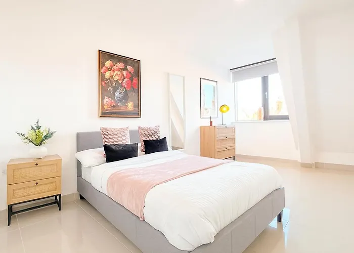 3 Bed - 3 Bath - Sleeps 6 - Arena - Апартаменти Лідс