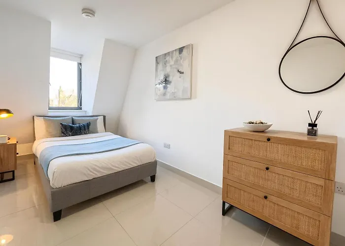 Апартаменти 3 Bed - 3 Bath - Sleeps 6 - Arena -