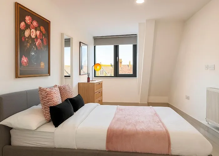 3 Bed - 3 Bath - Sleeps 6 - Arena - Апартаменти *