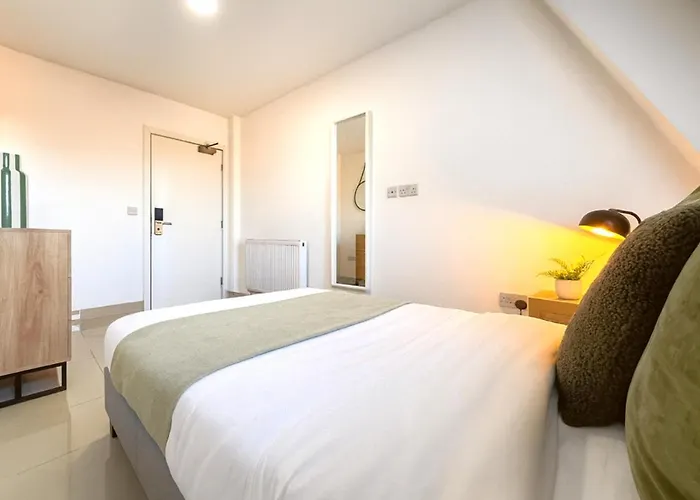 Апартаменти 3 Bed - 3 Bath - Sleeps 6 - Arena -