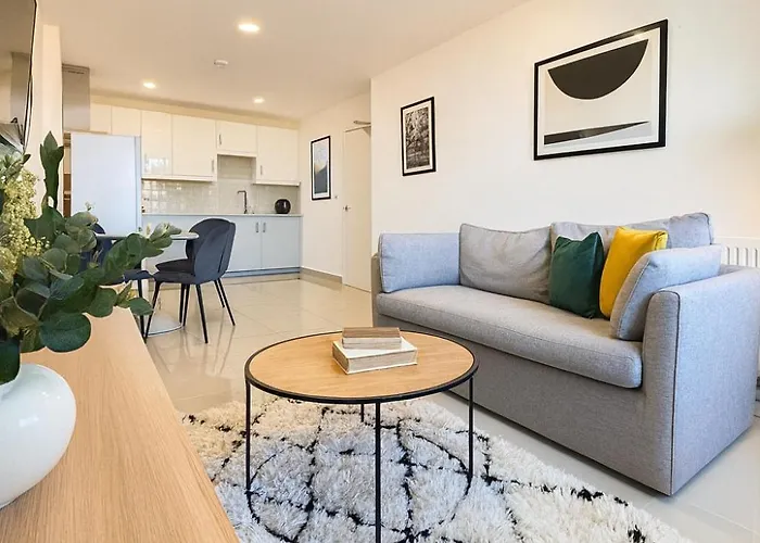 Апартаменти 3 Bed - 3 Bath - Sleeps 6 - Arena - *